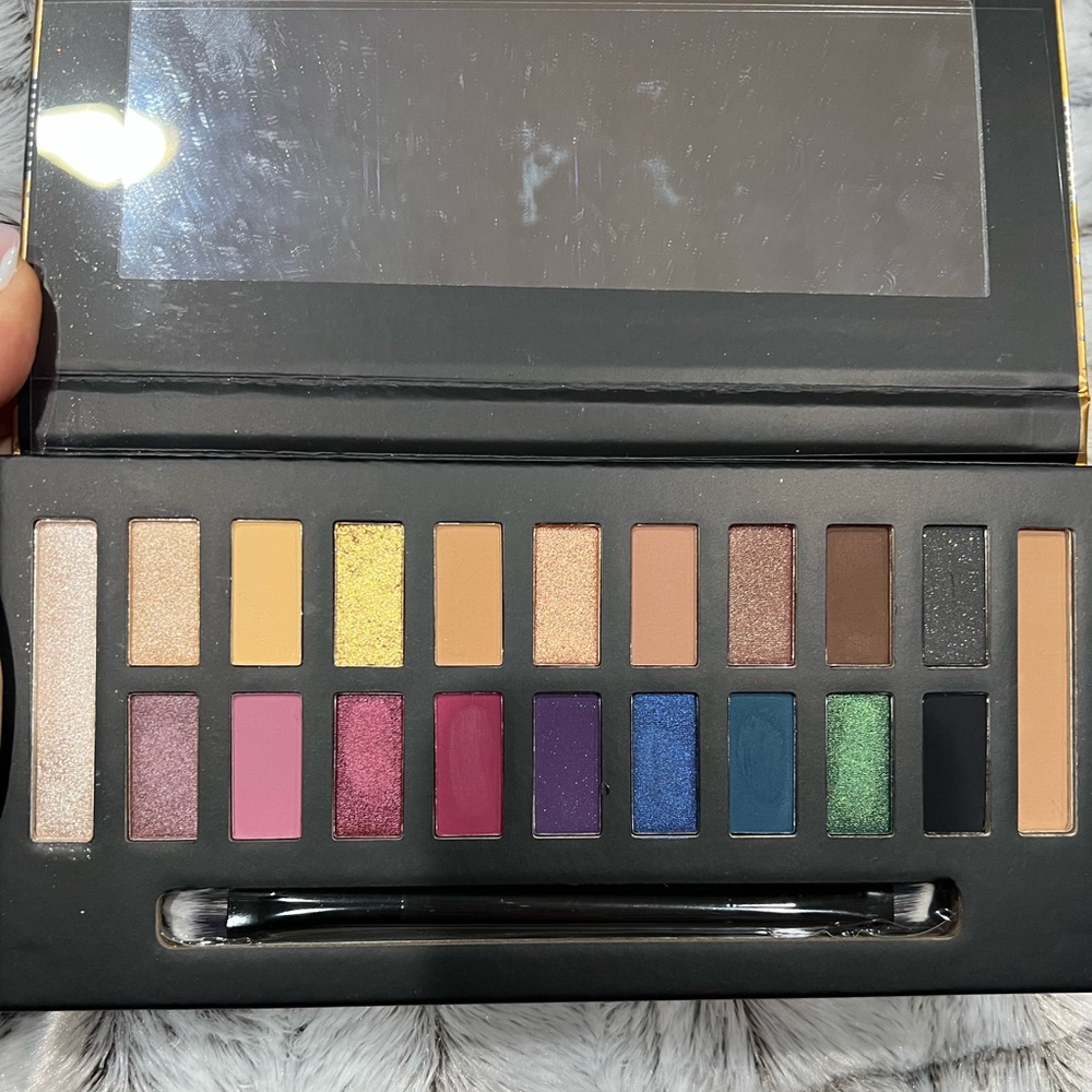 Disco Fever Eyeshadow Palette